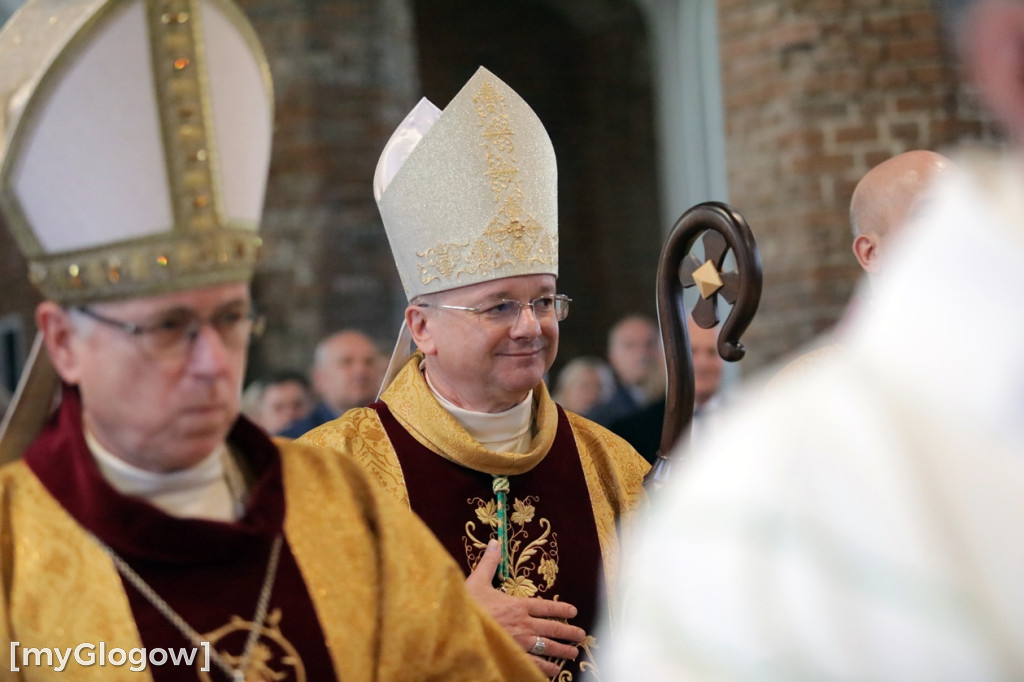 Uroczysta msza święta KGHM w kolegiacie