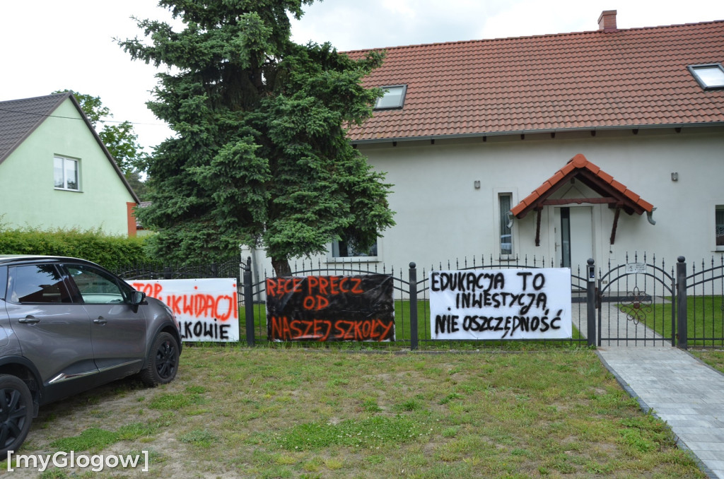 Burzliwe spotkanie w Wilkowie w sprawie szkoły