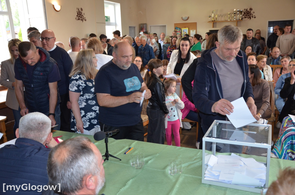 Burzliwe spotkanie w Wilkowie w sprawie szkoły