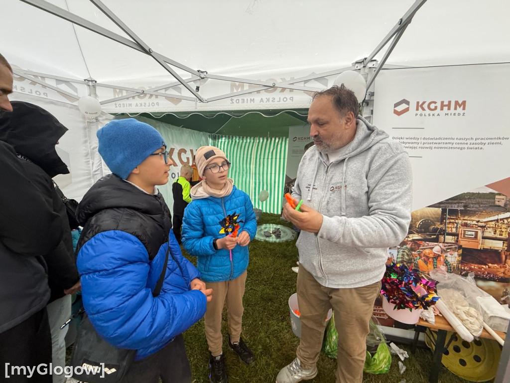 Słonecznie nie jest, ale hutniczy piknik KGHM trwa!