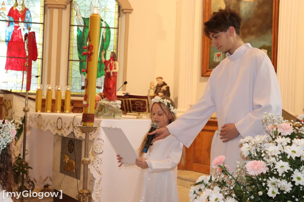Pierwsza komunia w parafii św. Kolbe w Głogowie