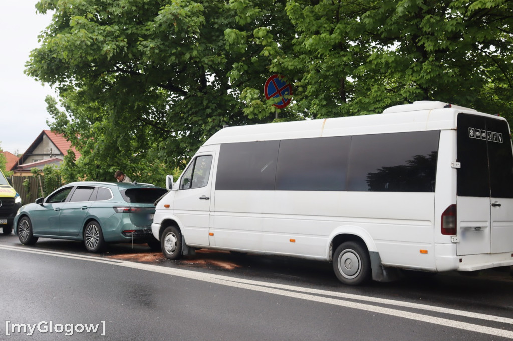 Kolizja busa w Głogowie