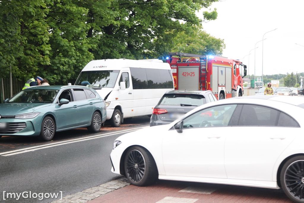 Kolizja busa w Głogowie