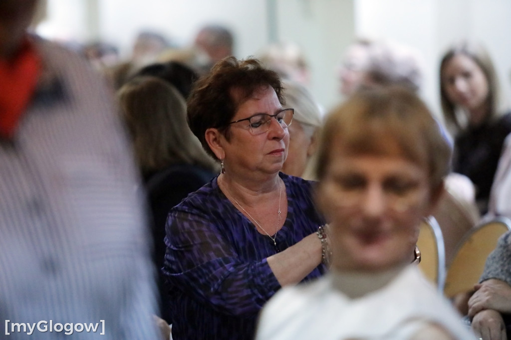 Uroczystość nadania sztandaru w szkole w Głogowie