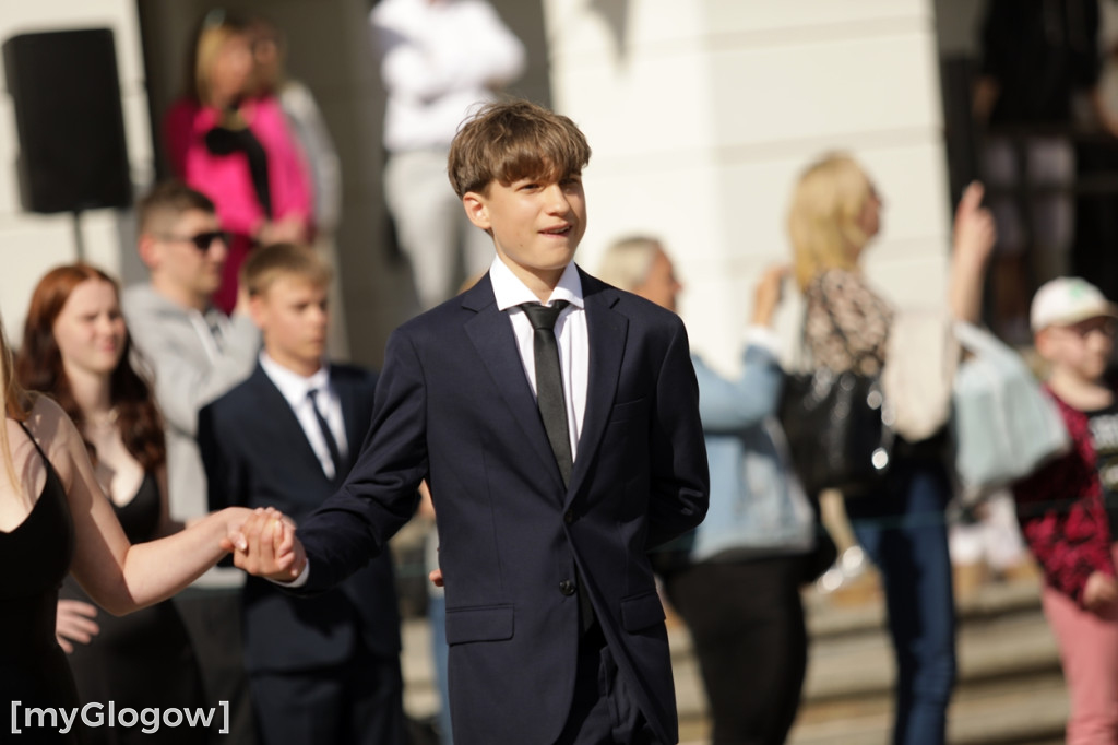 Polonez na rynku w Głogowie - SP 7