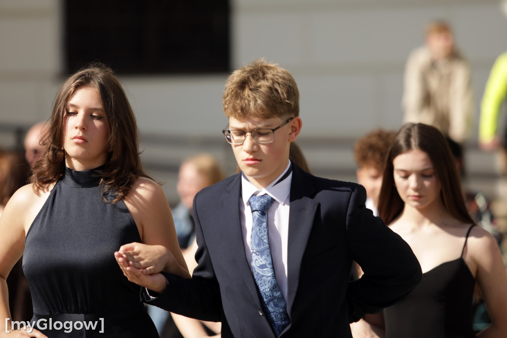 Polonez na rynku w Głogowie - SP 7