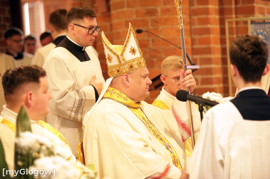 Święcenia Łukasza Kozakiewicza w kolegiacie