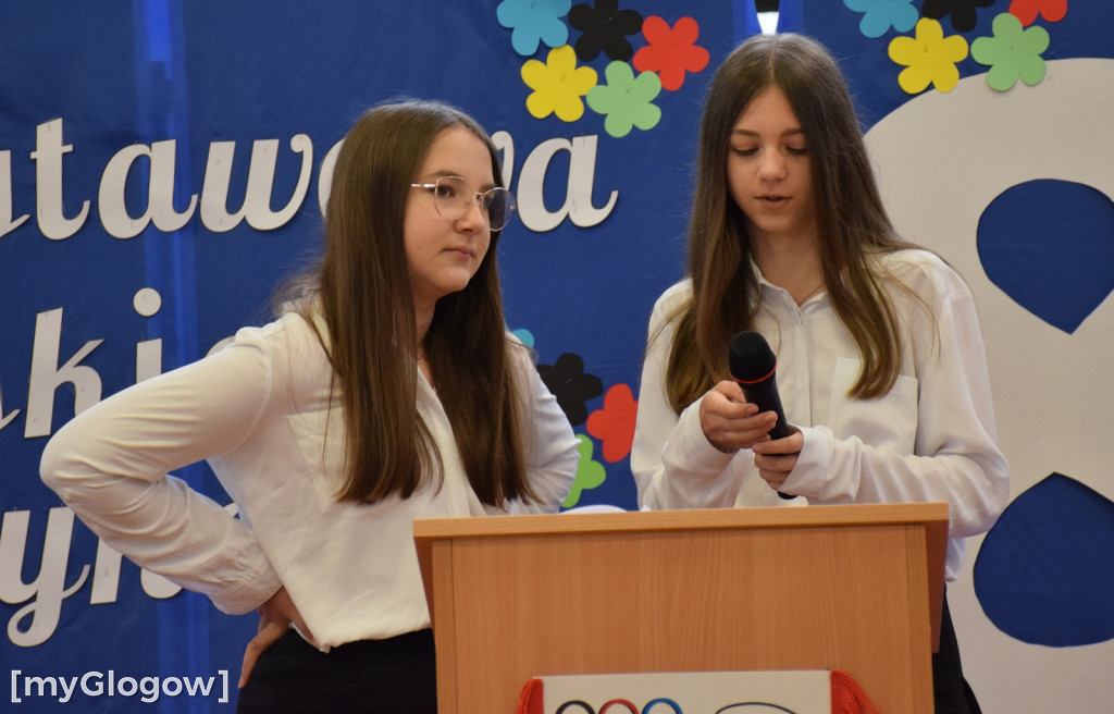 Nadanie imienia SP w Białołęce pod Głogowem