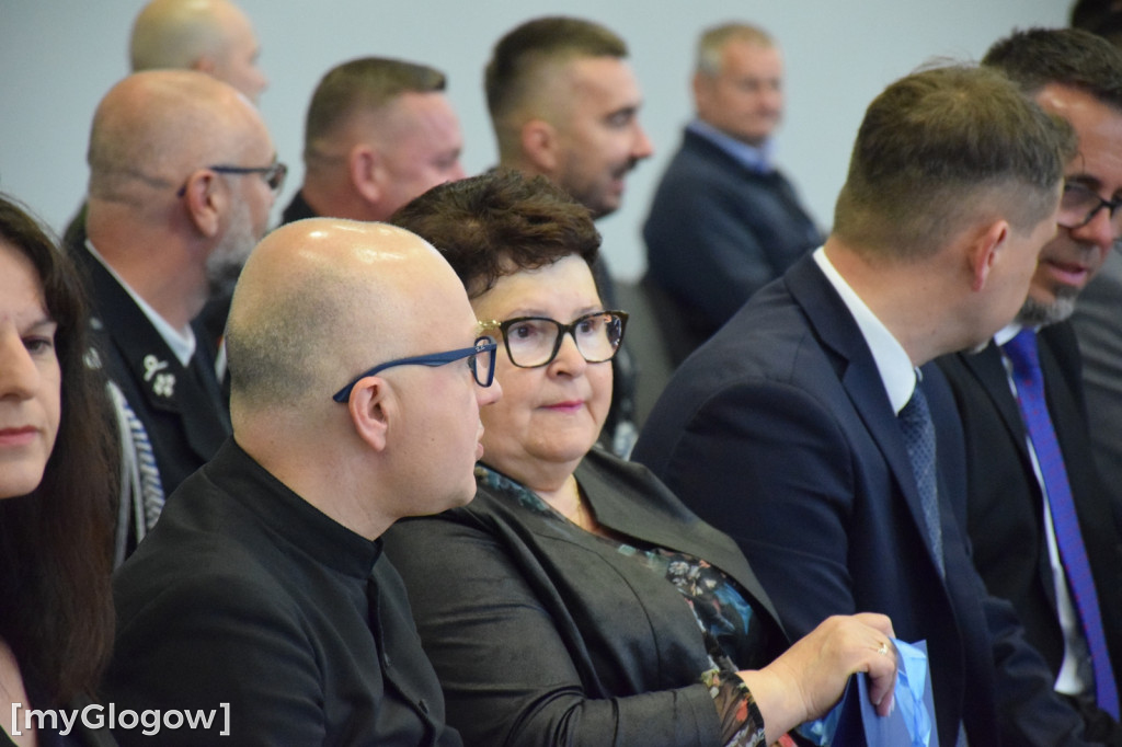 Nadanie imienia SP w Białołęce pod Głogowem