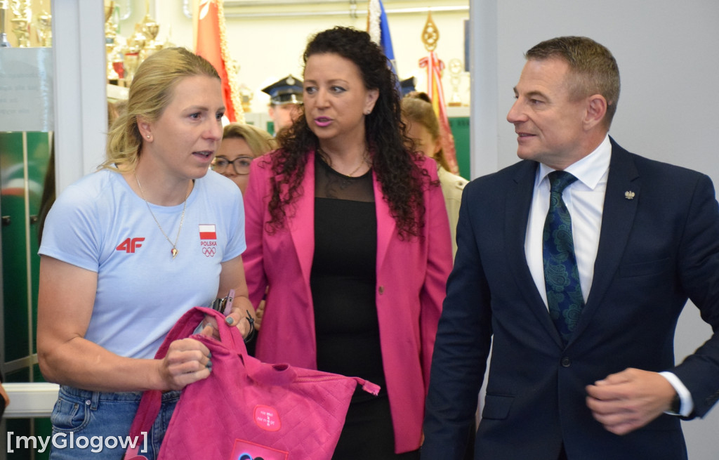 Nadanie imienia SP w Białołęce pod Głogowem