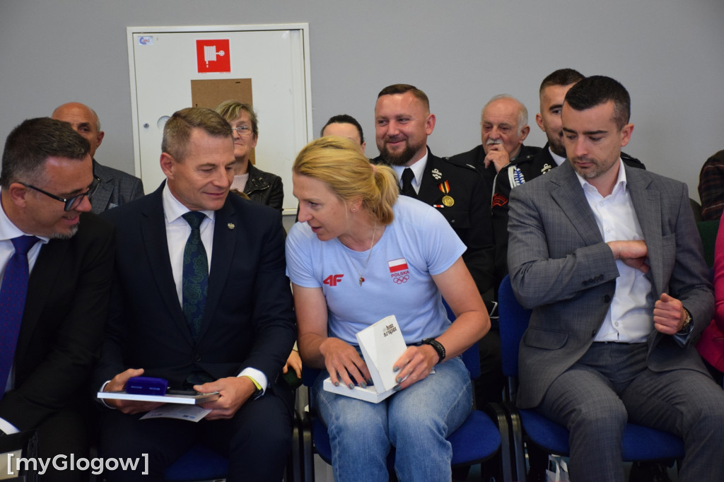 Nadanie imienia SP w Białołęce pod Głogowem