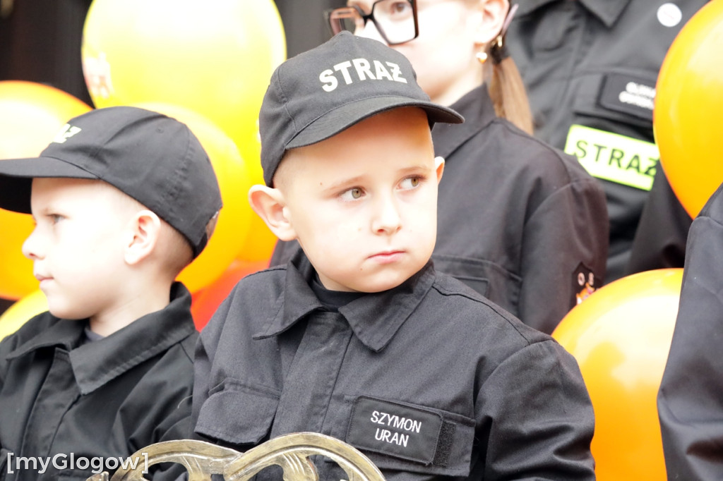 Akcja Strażacy Dzieciom na rynku w Głogowie