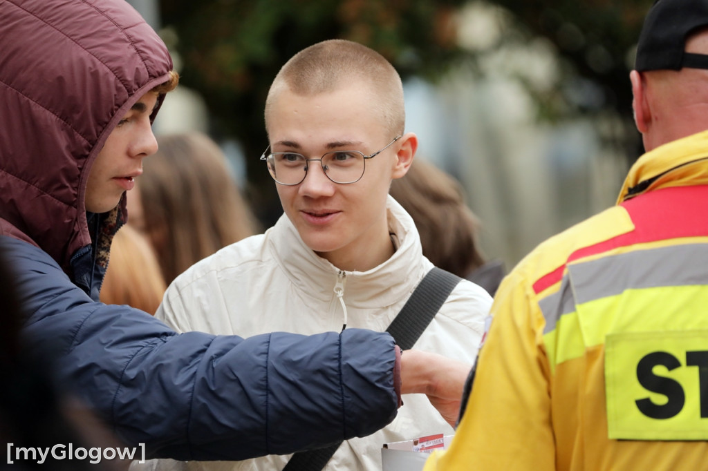 Akcja Strażacy Dzieciom na rynku w Głogowie