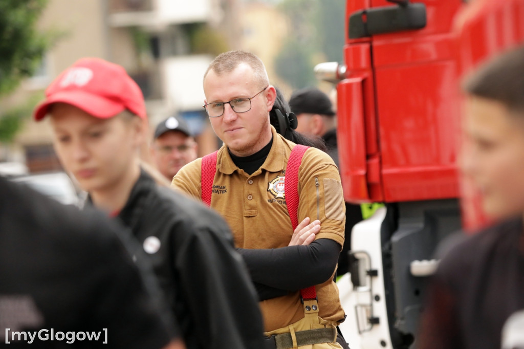 Akcja Strażacy Dzieciom na rynku w Głogowie