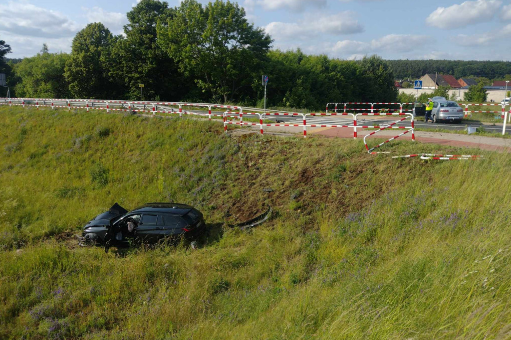 Wypadek na wiadukcie koło Gaików