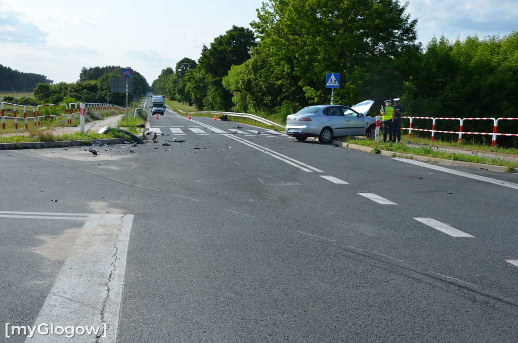 Zderzenie BMW i seata w Gaikach