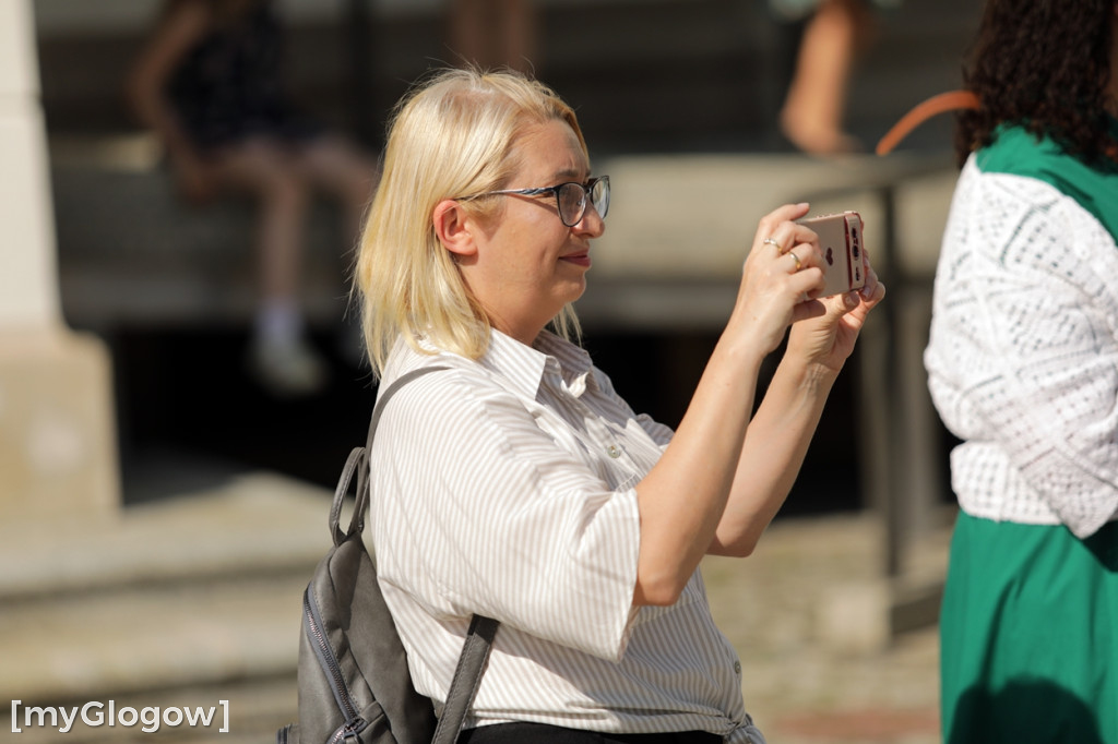 Uczniowie z SP 6  zatańczyli na rynku w Głogowie