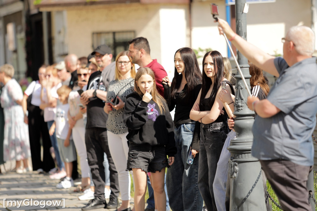 Uczniowie z SP 6  zatańczyli na rynku w Głogowie