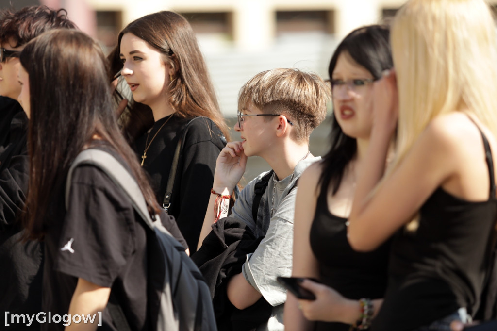 Uczniowie z SP 6  zatańczyli na rynku w Głogowie