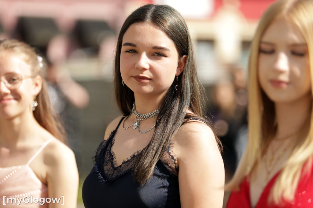 Uczniowie z SP 6  zatańczyli na rynku w Głogowie
