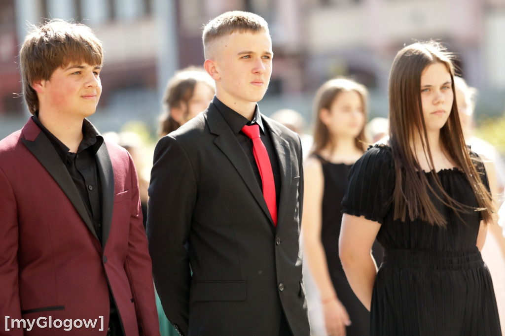 Uczniowie z SP 6  zatańczyli na rynku w Głogowie