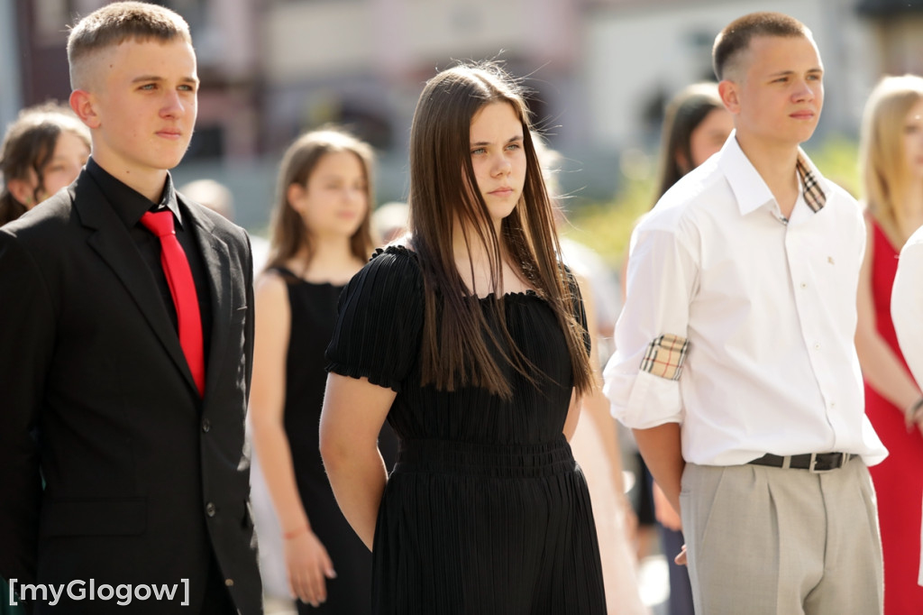 Uczniowie z SP 6  zatańczyli na rynku w Głogowie