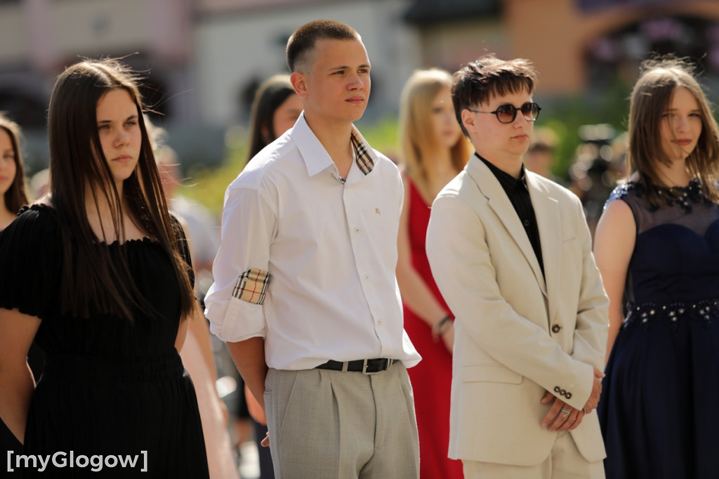 Uczniowie z SP 6  zatańczyli na rynku w Głogowie