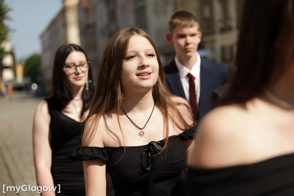 Uczniowie z SP 6  zatańczyli na rynku w Głogowie