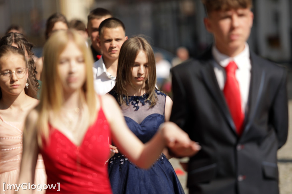 Uczniowie z SP 6  zatańczyli na rynku w Głogowie