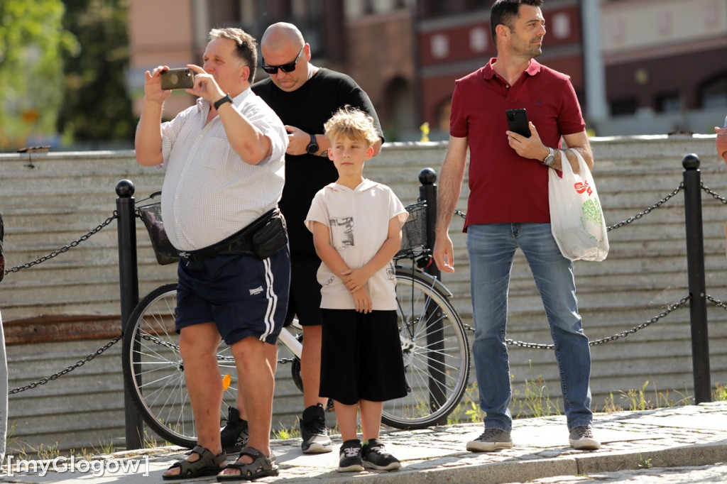 Uczniowie z SP 6  zatańczyli na rynku w Głogowie