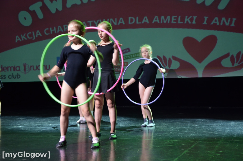 Akcja charytatywna dla Amelki i Ani