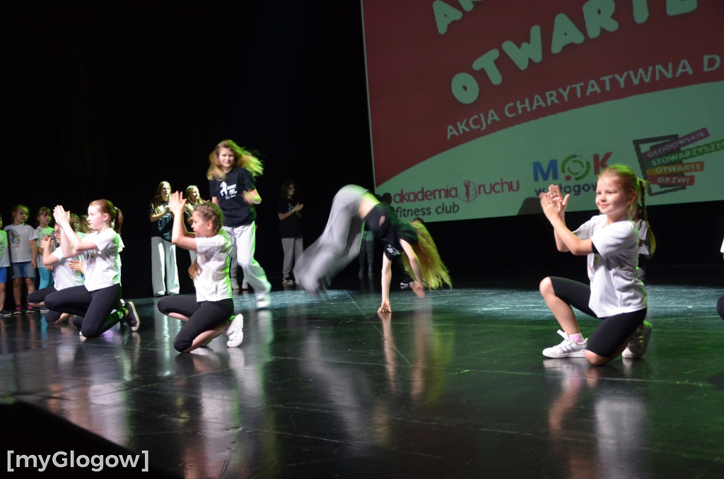 Akcja charytatywna dla Amelki i Ani