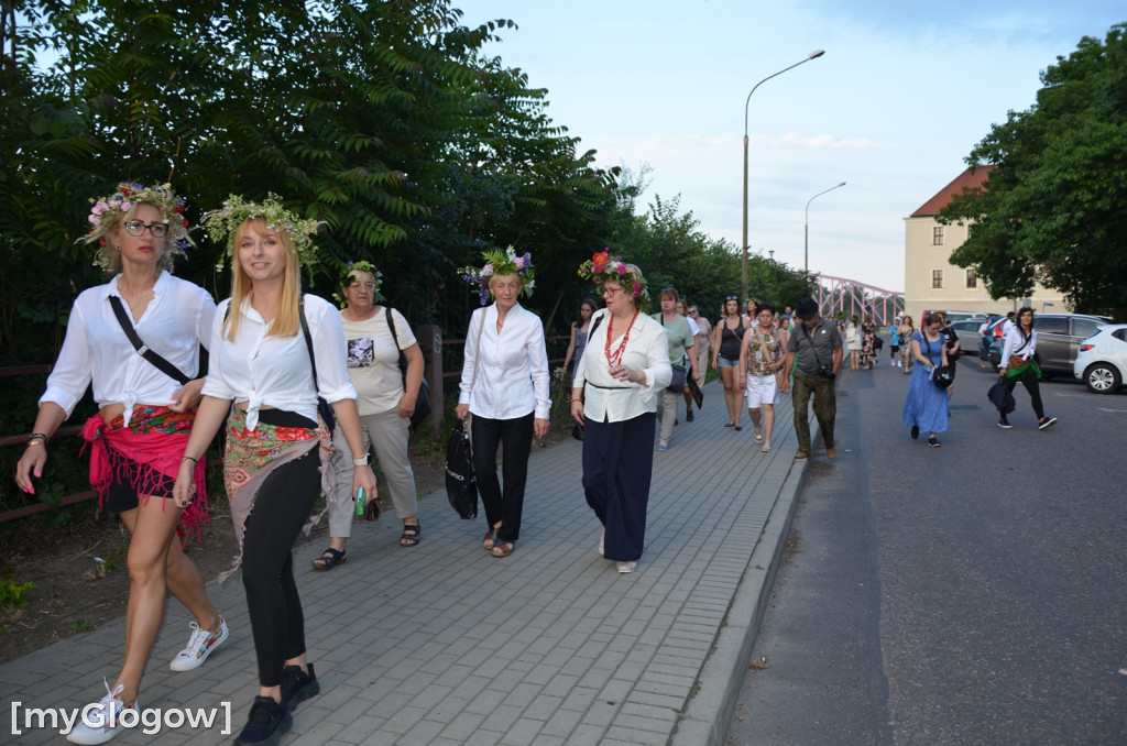 Korowód świętojański i puszczanie wianków