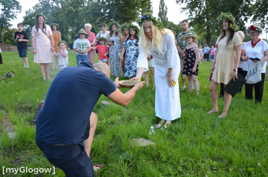 Korowód świętojański i puszczanie wianków