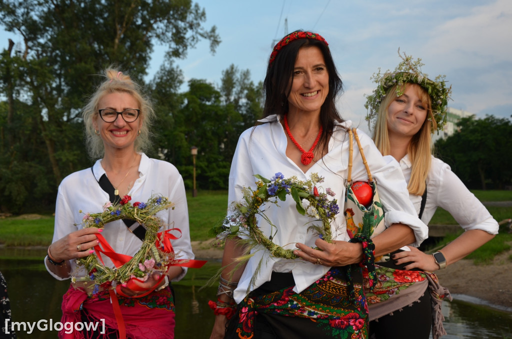 Korowód świętojański i puszczanie wianków