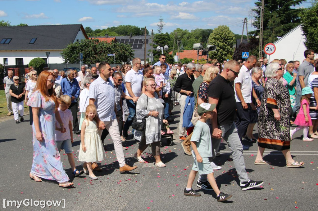 Procesja na ulicach Sławy