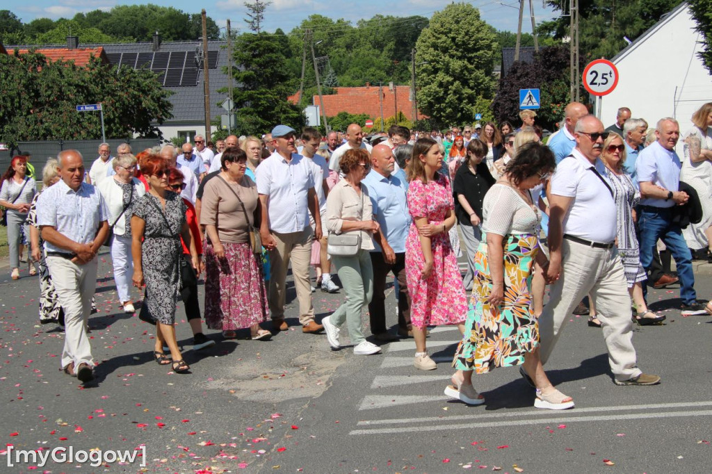 Procesja na ulicach Sławy