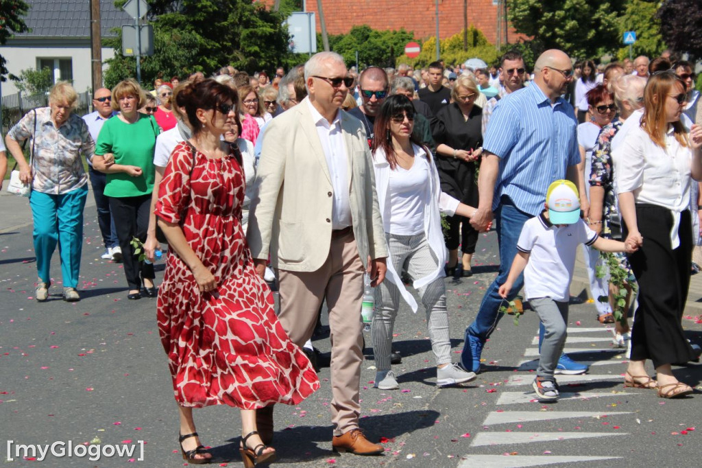 Procesja na ulicach Sławy
