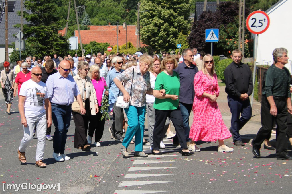 Procesja na ulicach Sławy