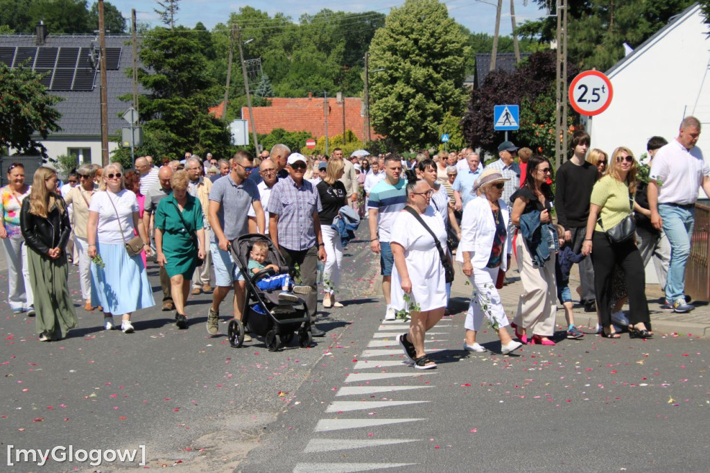 Procesja na ulicach Sławy