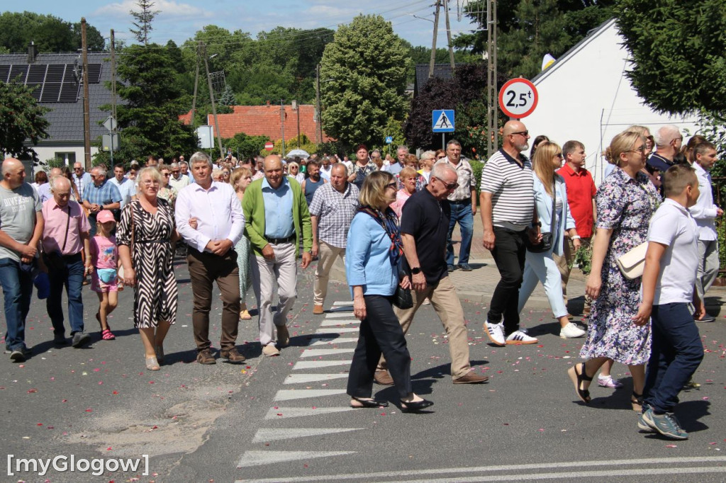 Procesja na ulicach Sławy
