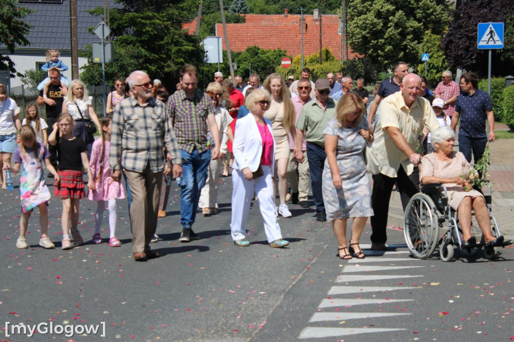 Procesja na ulicach Sławy