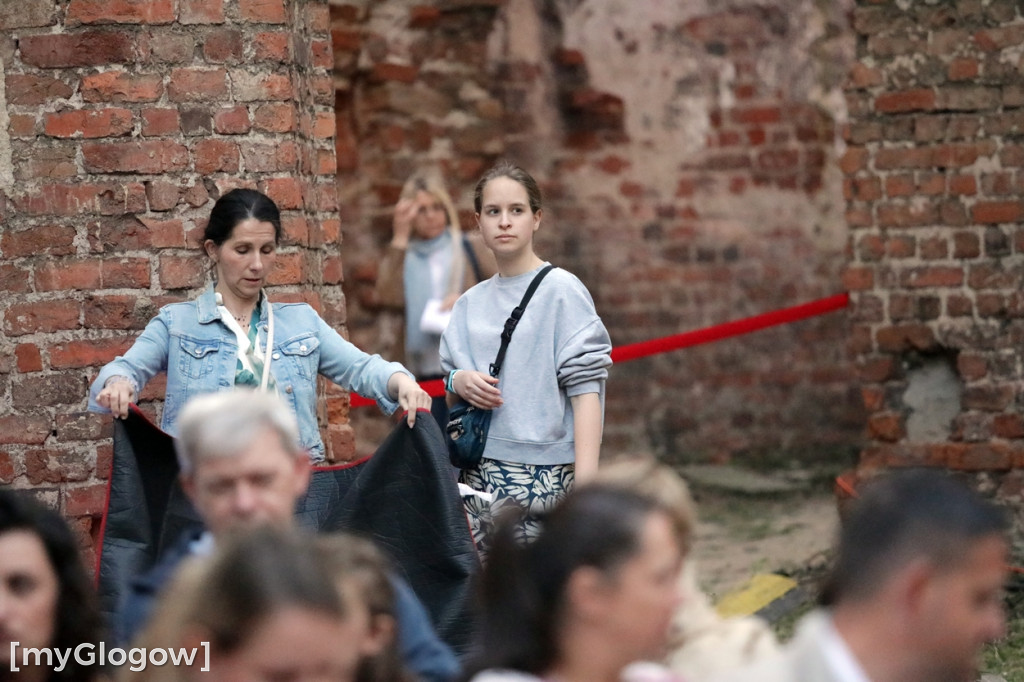 Głogowski Wieczór Chwały w ruinach kościoła