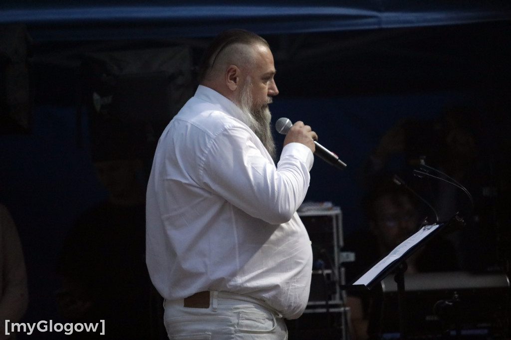 Głogowski Wieczór Chwały w ruinach kościoła
