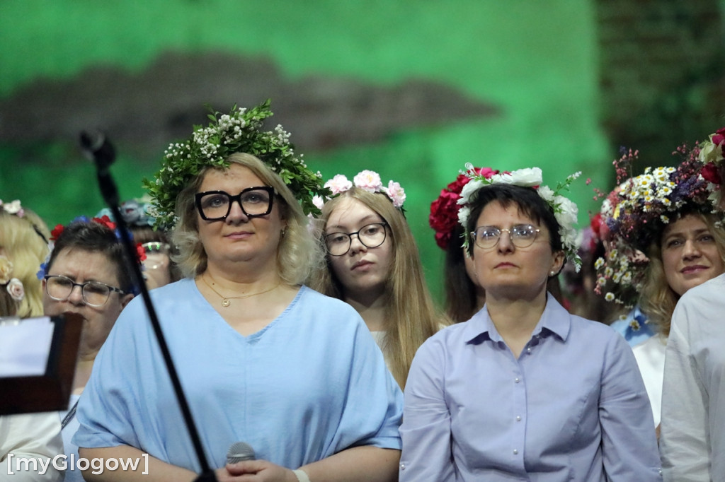 Głogowski Wieczór Chwały w ruinach kościoła