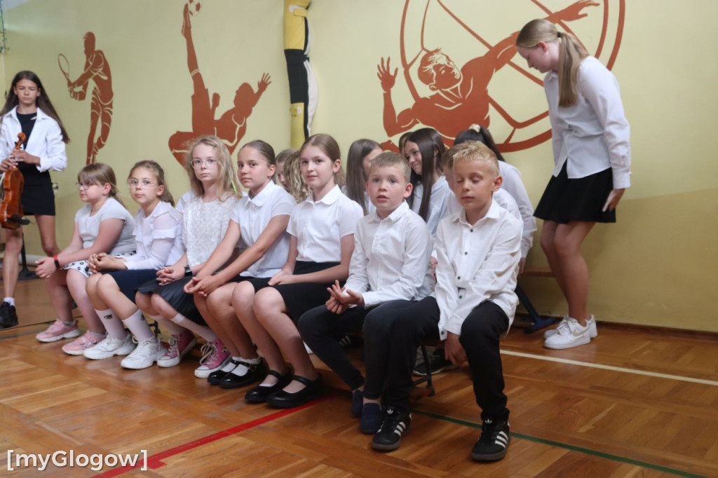Najlepsi uczniowie SP 6 w Głogowie