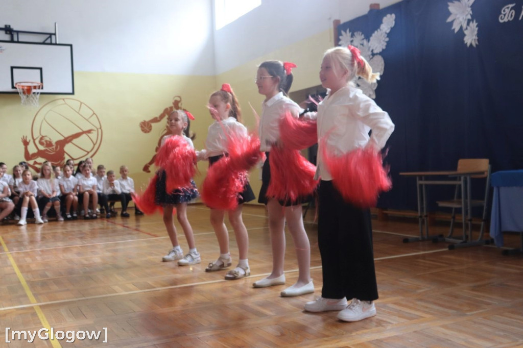 Najlepsi uczniowie SP 6 w Głogowie