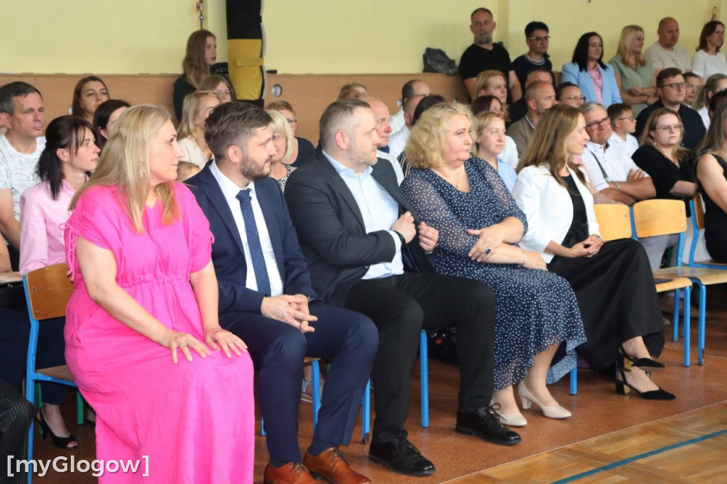Najlepsi uczniowie SP 6 w Głogowie