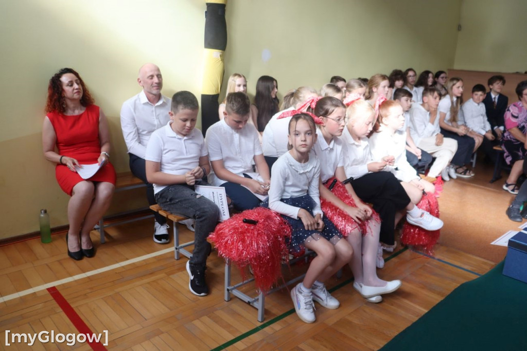 Najlepsi uczniowie SP 6 w Głogowie
