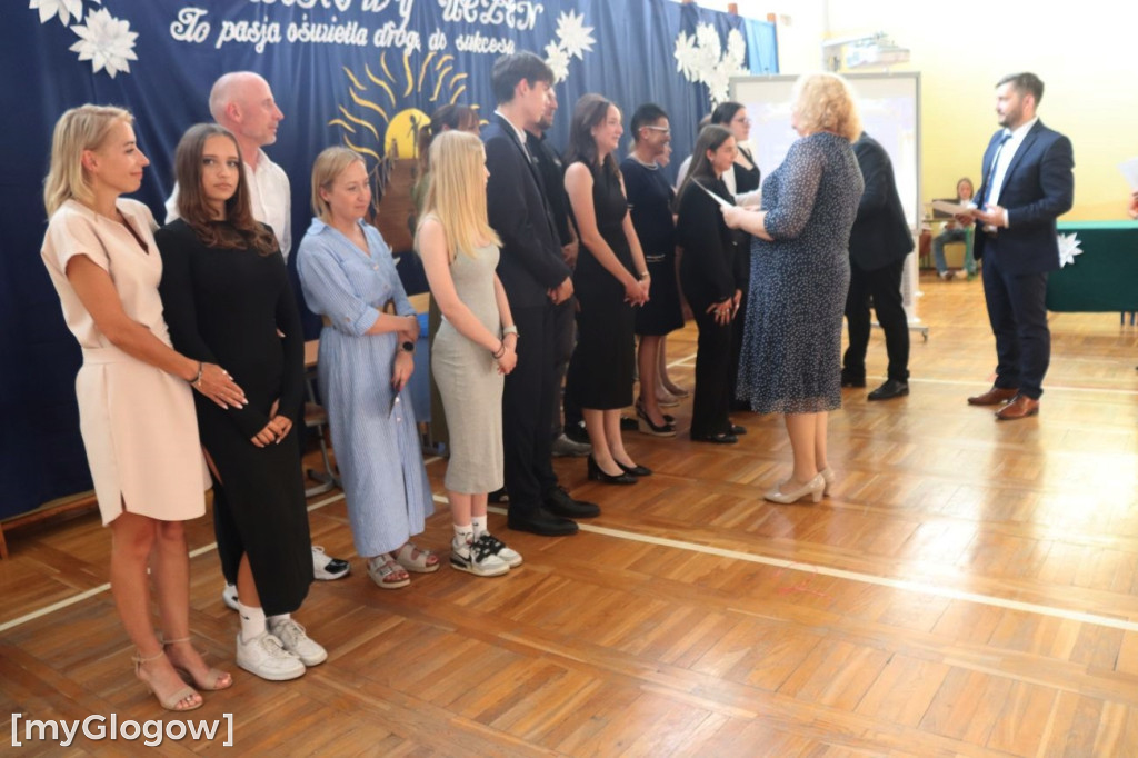 Najlepsi uczniowie SP 6 w Głogowie